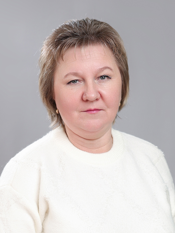 Воспитатель первой категории Иванова Олеся Алексеевна.