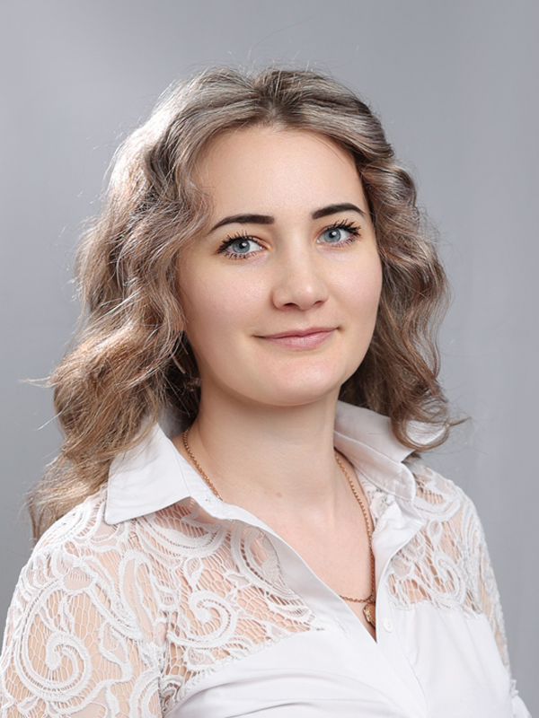 Воспитатель первой категории Шакирова Агата Александровна.